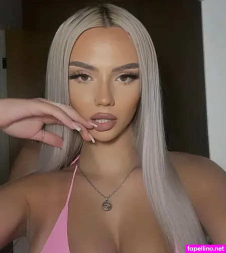 Xabbiexhallx OnlyFans Thumbnail #F1xdxHZHgH