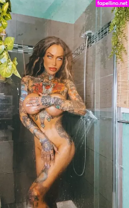 Xall That Glittersx OnlyFans Thumbnail #84vcscu1zj