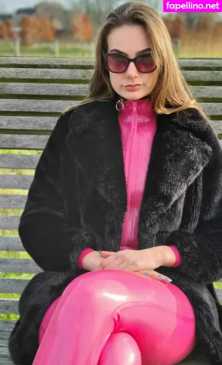 Xamazoneve OnlyFans Thumbnail #c42Fhyju3g