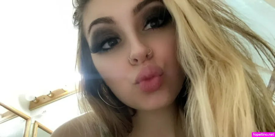 Xbrielleyx OnlyFans Thumbnail #namsbXB3C5
