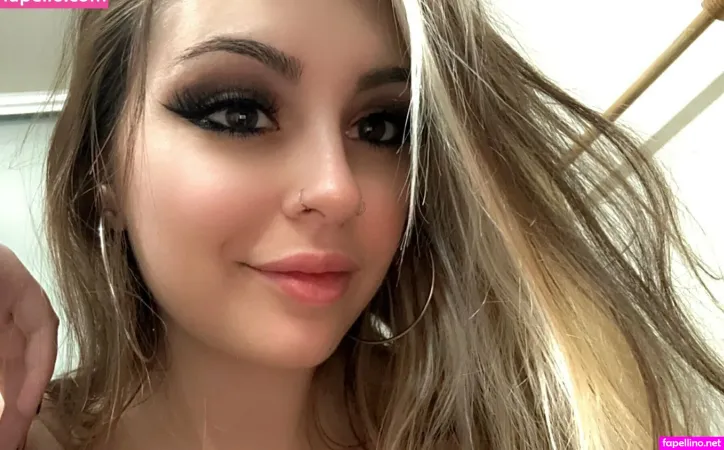 Xbrielleyx OnlyFans Thumbnail #zXvYZ5dgKi