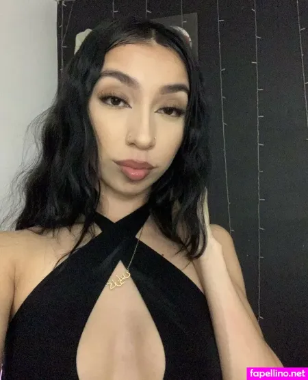 Xcarolinejoness OnlyFans Thumbnail #D7oLdohM9m