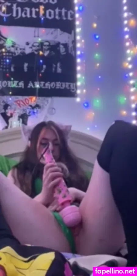 Xcharlottexjasminex OnlyFans Thumbnail #n1fK7V4OGc