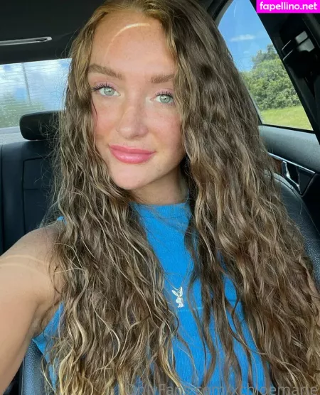 Xchloemarie OnlyFans Thumbnail #UaWwc0wrGc