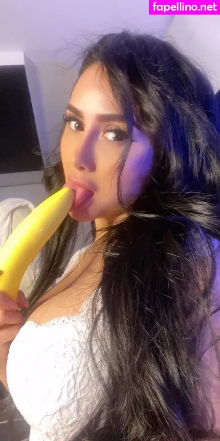 Xdayaannax OnlyFans Thumbnail #odAAhH2qge