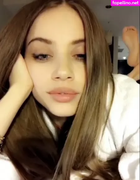 Xenia Tchoumi OnlyFans Thumbnail #ZPgwYBFwCZ