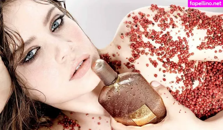 Xenia Tchoumi OnlyFans Thumbnail #a8sUoYdKd3