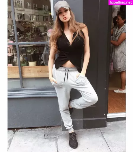 Xenia Tchoumi OnlyFans Thumbnail #w6oCkPRCN2