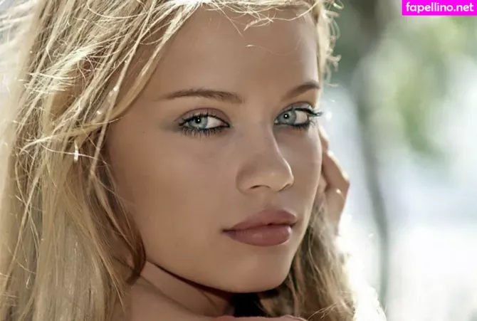 Xenia Tchoumitcheva OnlyFans Thumbnail #SLm1eESchT