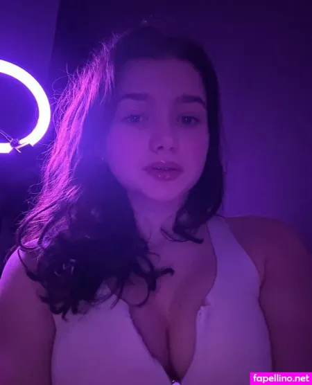 Xenicka OnlyFans Thumbnail #7t7eufbJA0