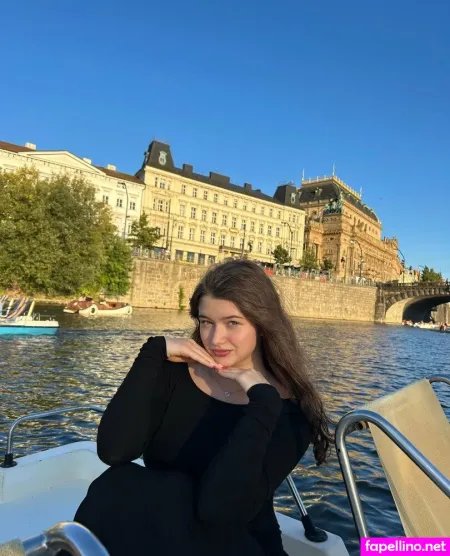 Xenicka OnlyFans Thumbnail #r3CKILu9xk