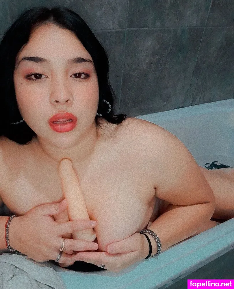 XFREYAAXX, xsarah_amyx Nude Leaked OnlyFans Photo #O3aokQDcvM