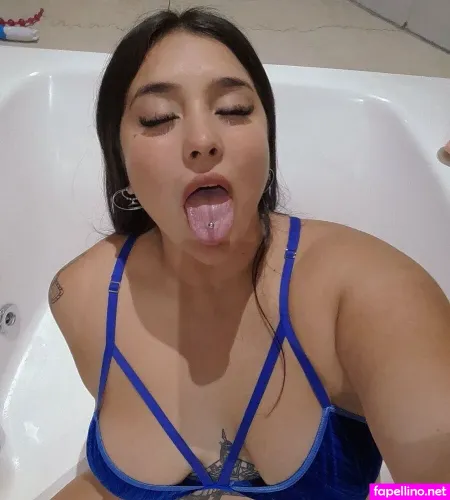 Xfreyaaxx OnlyFans Thumbnail #jjW1t2WtyQ