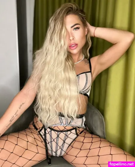 Xgarciacarolina OnlyFans Thumbnail #4ZbAsJczrw