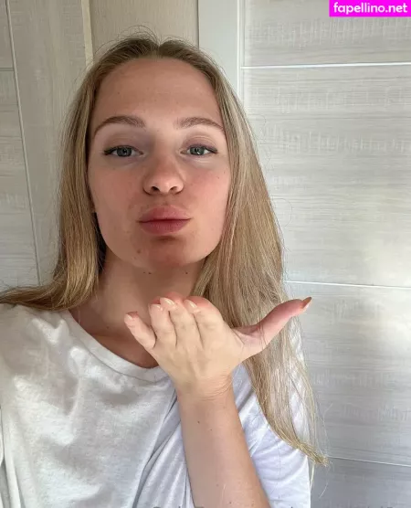 Xgoodgirl1x OnlyFans Thumbnail #lOljaDPHqL