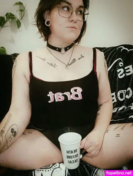 Xgothicxkittenx OnlyFans Thumbnail #50QJRw7Hqn