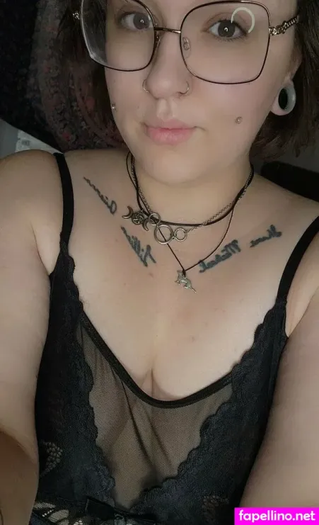 Xgothicxkittenx OnlyFans Thumbnail #T5sYOnjfJw