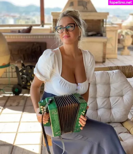 Xhulia Nio OnlyFans Thumbnail #oNWFqQ1ofN