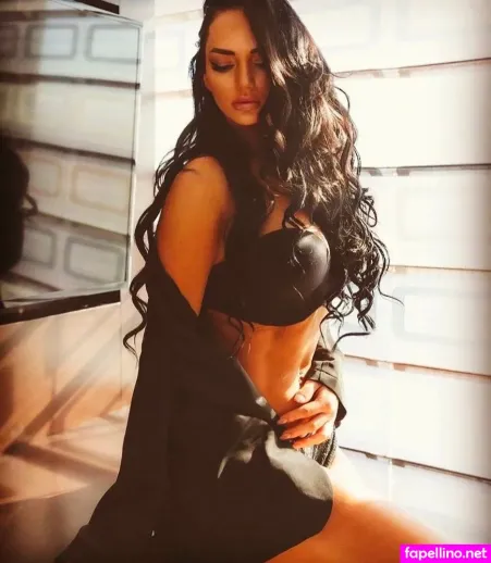 Xhulja OnlyFans Thumbnail #NXQxJyD4mK