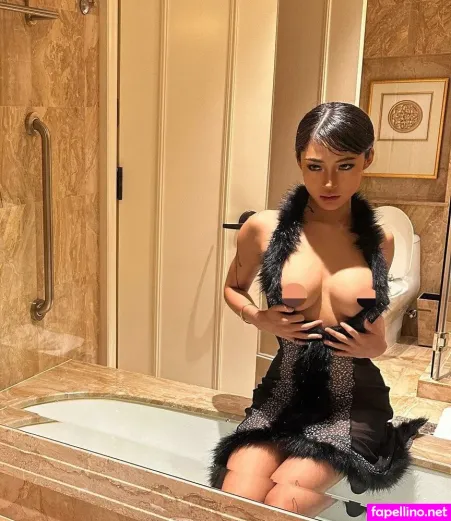 Xiang Is OnlyFans Thumbnail #S3BcND8g17