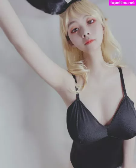 Xiao Tun Shen OnlyFans Thumbnail #8LAXiasIEN