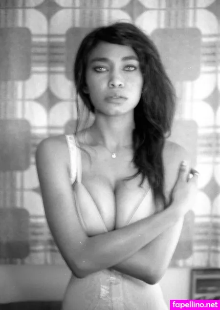 Xiea Hull OnlyFans Thumbnail #RTemeq4jmJ