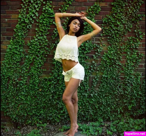 Xiea Hull OnlyFans Thumbnail #cACCXTGu0g