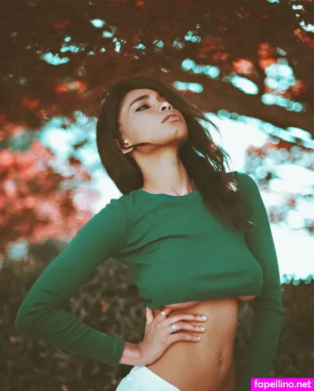 Xiea Hull OnlyFans Thumbnail #wgfWCc8r06