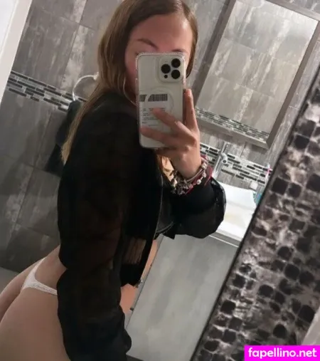 Ximemo5653 OnlyFans Thumbnail #Yi9kJrkNIR