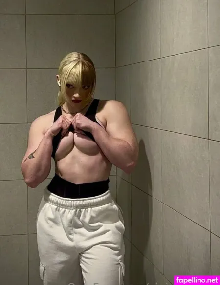 Xinia Official 1 OnlyFans Thumbnail #KGzCPj75su