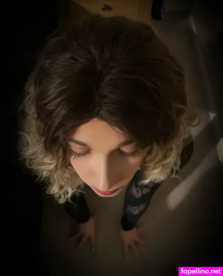 Xjennycrossx OnlyFans Thumbnail #2A1smLXDKW