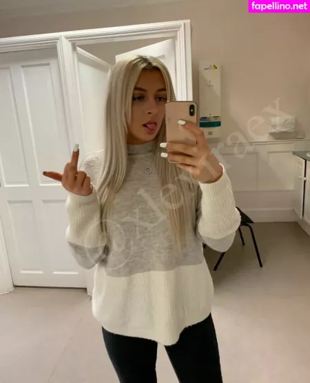 Xlexiraex OnlyFans Thumbnail #2fhDbIFxDf