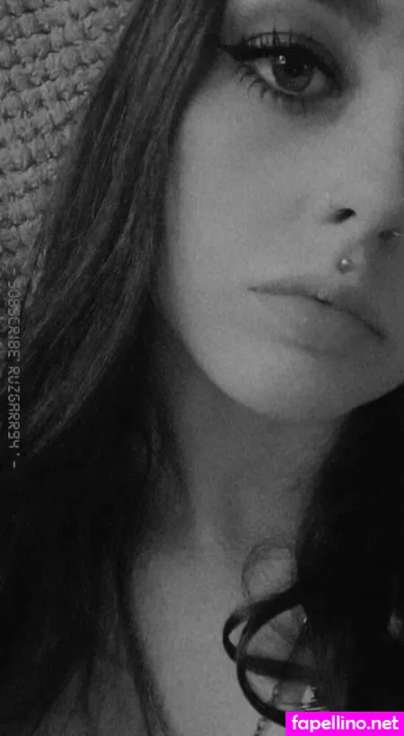 Xlightsoutx OnlyFans Thumbnail #Q8wh1QwTx6