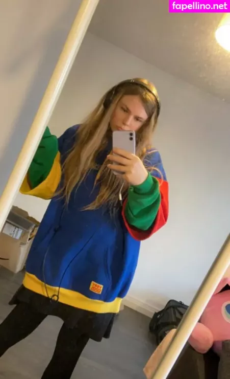 Xmaddiemoonx OnlyFans Thumbnail #i88eLdxuwm