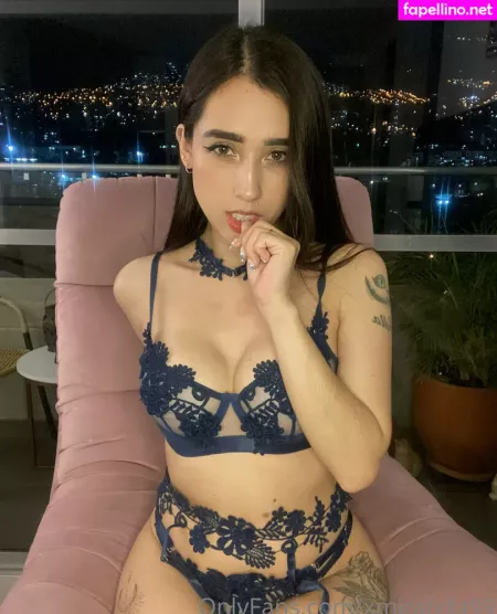 Xmiranda99 OnlyFans Thumbnail #ubZ1MY0Wb5