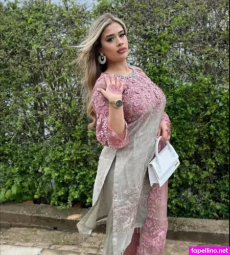 Xneeca OnlyFans Thumbnail #qstjXl8dAs