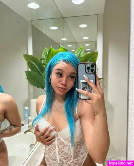 Xneeenss OnlyFans Thumbnail #NxUv8D4mI1