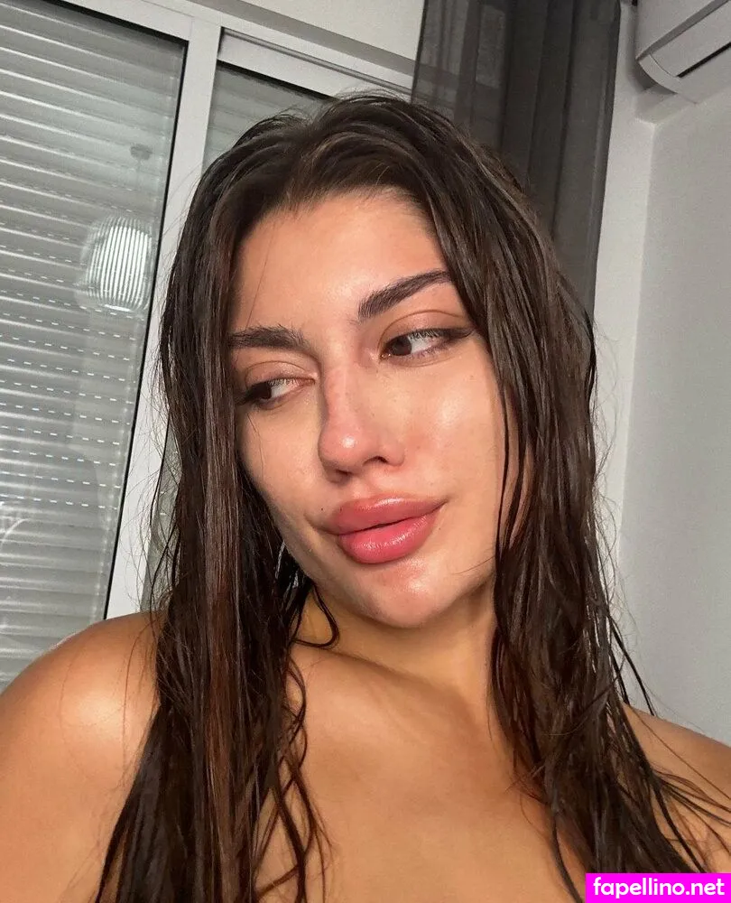 xo-emily-xo, xoemily2222 Nude Leaked OnlyFans Photo #DmxlG9pZHc
