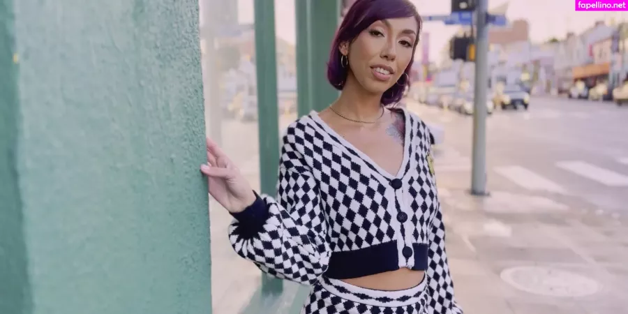 Xochi Moon OnlyFans Thumbnail #TkuRWegNEw