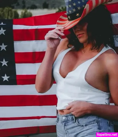 Xocourtneyxo OnlyFans Thumbnail #0M7f2X5D4y