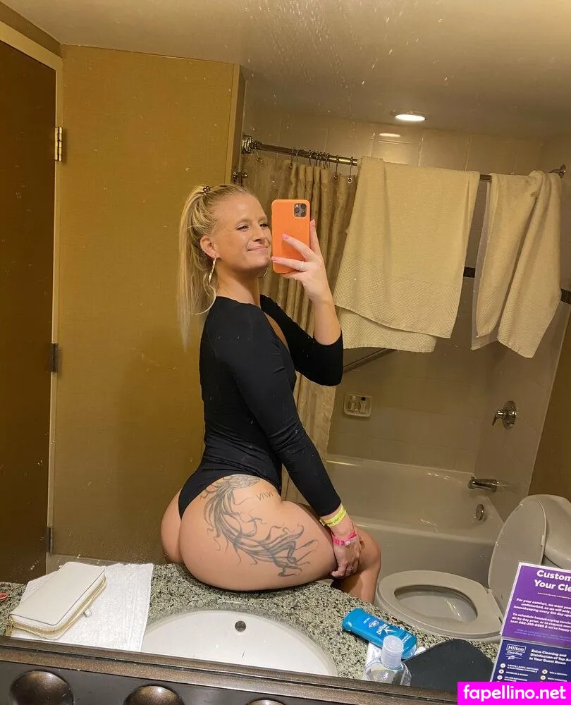 xoelizaabethxoo, xoelizabethxoxo Nude Leaked OnlyFans Photo #OwbIif33oF