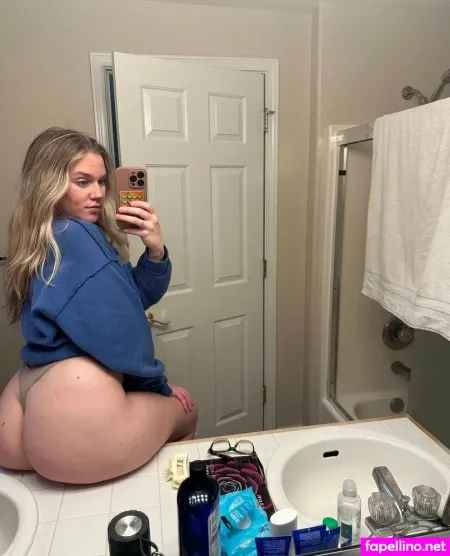 Xoelizarose OnlyFans Thumbnail #BO0D5YlqfX