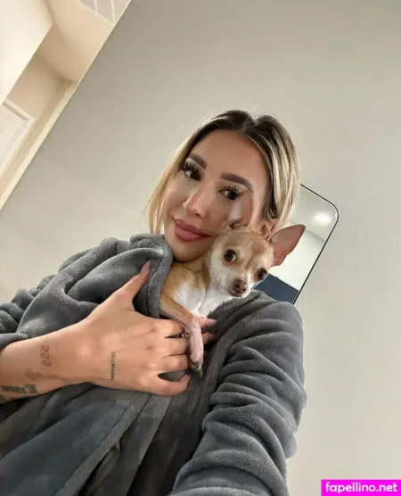 Xohollypaige OnlyFans Thumbnail #FUfiEpBhFe