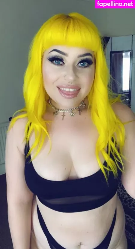 Xoleighbea OnlyFans Thumbnail #ufyzg1c0rA