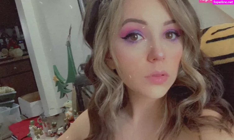 Xolittleladyxo OnlyFans Thumbnail #Yh5qHAt1Wz