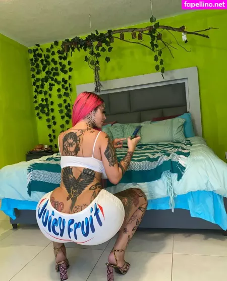 Xomarym OnlyFans Thumbnail #UGisdFpbl2