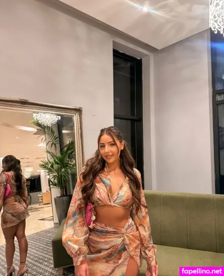 Xomills00 OnlyFans Thumbnail #WaynzerMUV