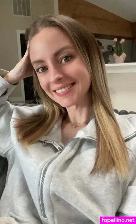 Xomisselizabethxo OnlyFans Thumbnail #1ixGodej3t