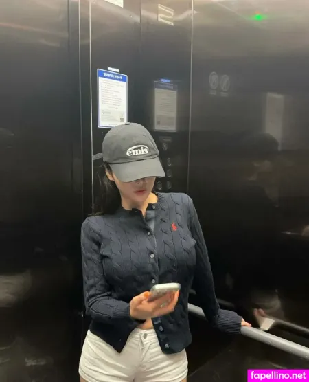 Xouuuus OnlyFans Thumbnail #2qFCrv04rg