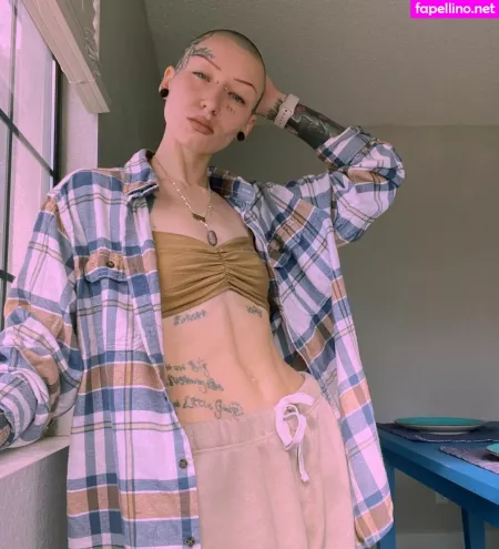Xovalerie OnlyFans Thumbnail #M7XYUj64Im